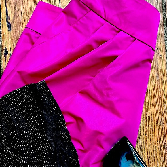 NWT - BANANA REPUBLIC Vibrant Fuchsia Skirt - Picture 3 of 15
